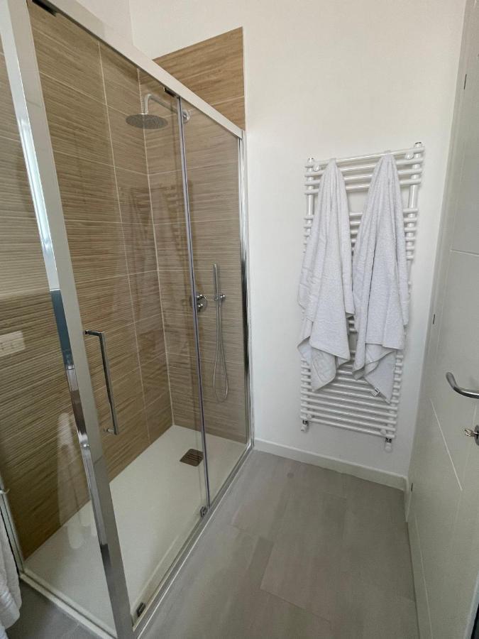 Martanna Rooms Carini Bagian luar foto